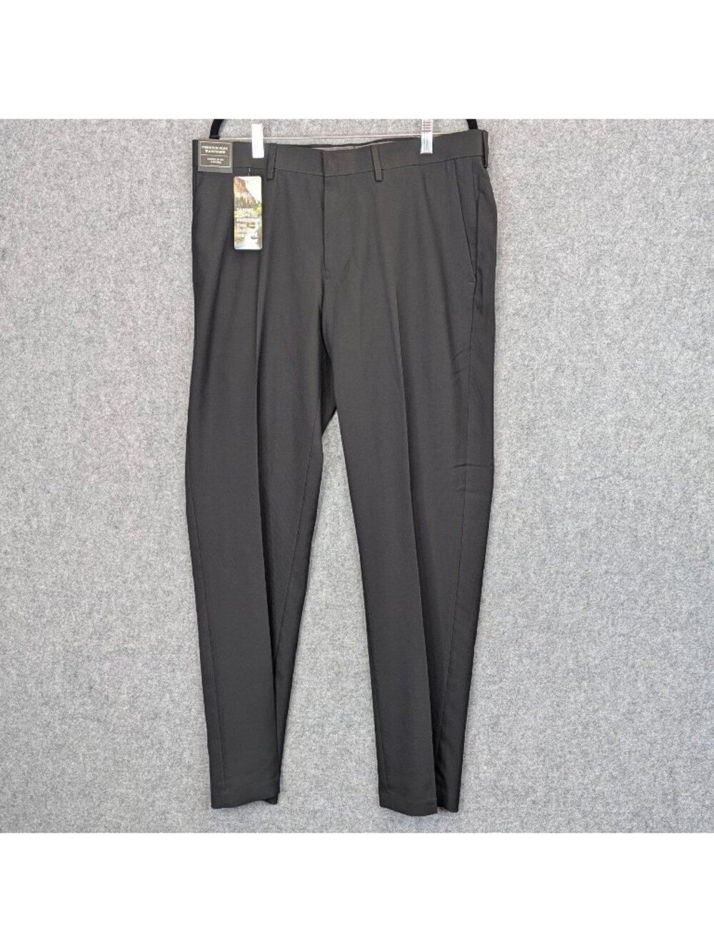 Haggar Mens Dress Pants 34x30 Black Slim Fit Stretch Wrinkle Free Flex Waist